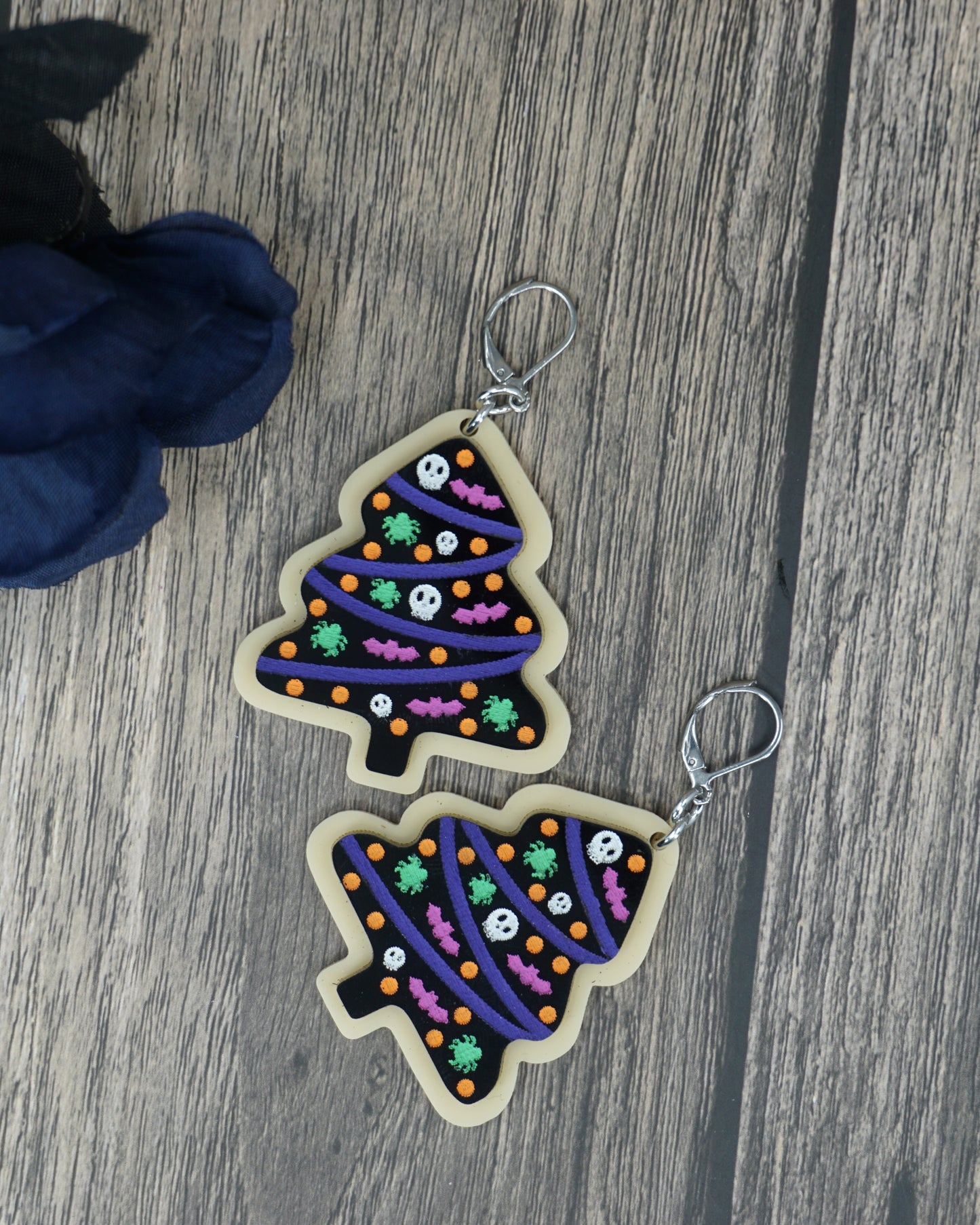 spooky xmas cookie earrings