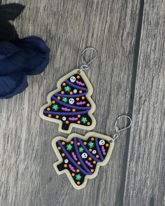 spooky xmas cookie earrings
