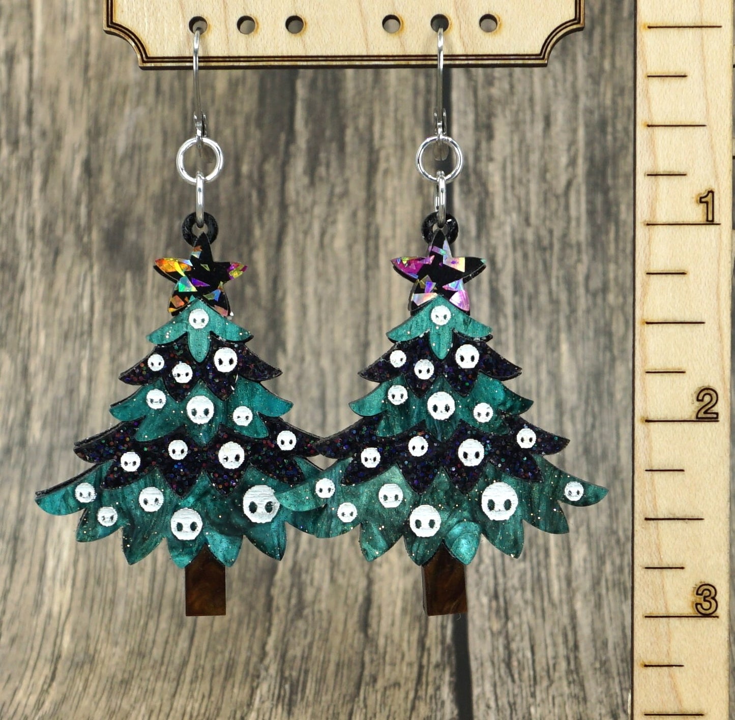 creepmas tree earrings